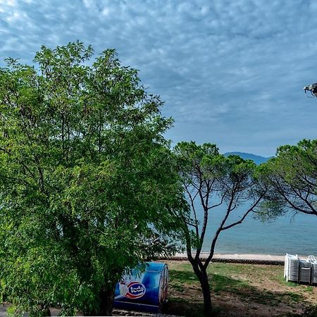 Apartment Bor - On The Beach Malinska Exterior foto