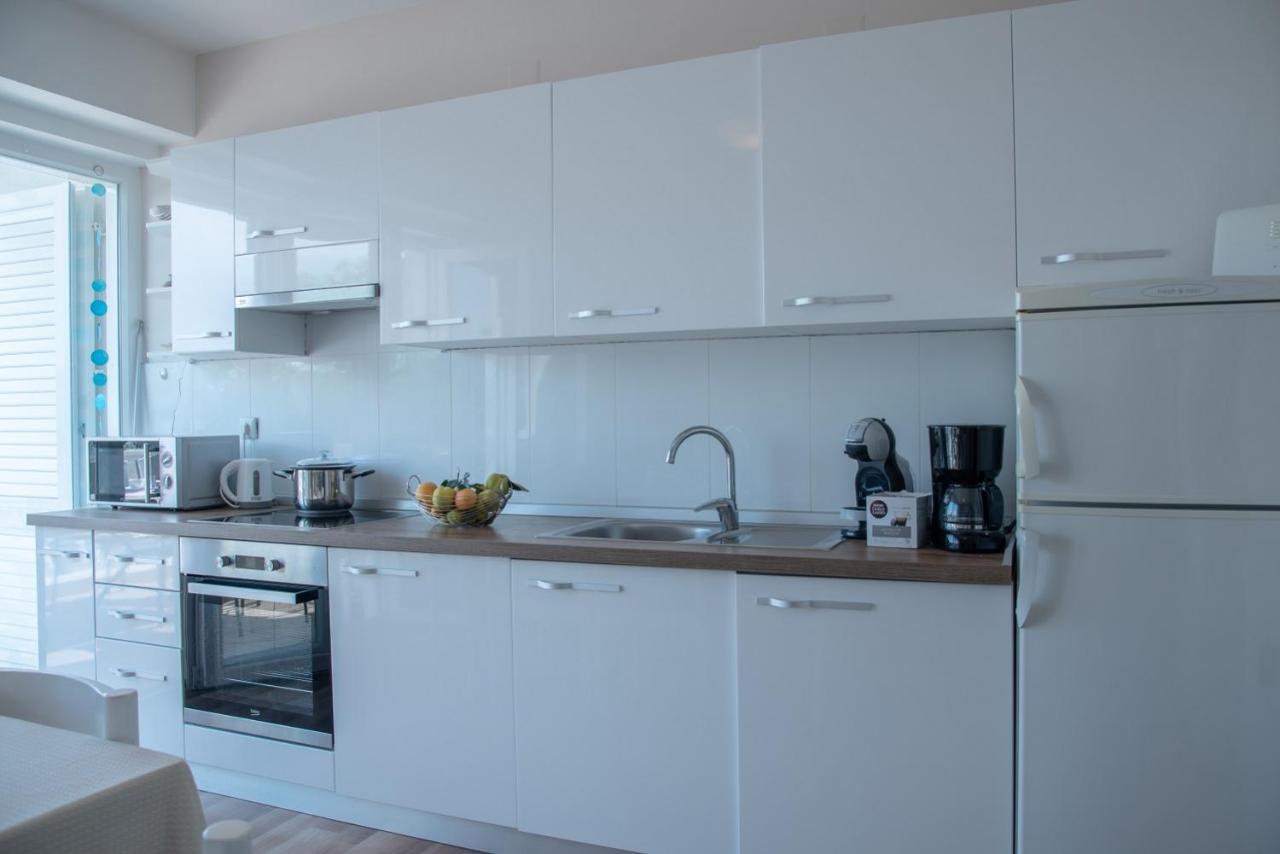 Apartment Bor - On The Beach Malinska Exterior foto